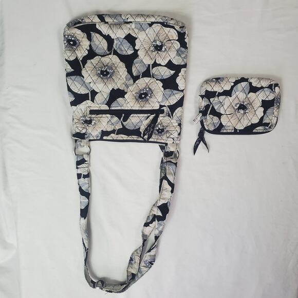 VERA BRADLEY Crossbody Bag and Wall Quilt Black and Grey Flower Pattern - Picture 12 of 12